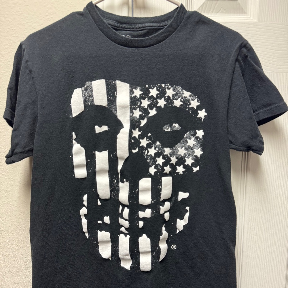 MISFITS Black Short Sleeve Tee with White American Graphic Skull